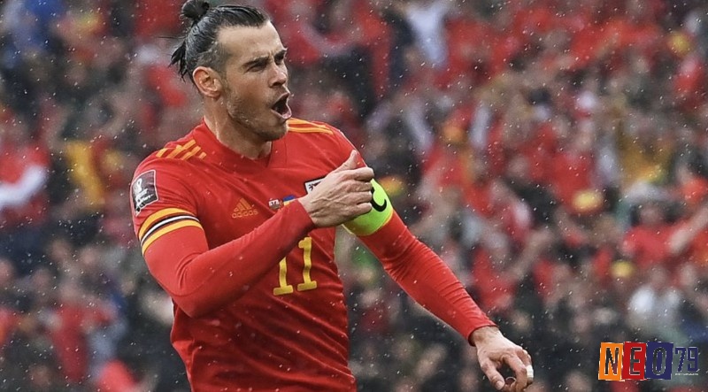 Cầu thủ top 10 cầu thủ nhanh nhất thế giới nguy hiểm đó là Gareth Bale - Xứ Wales