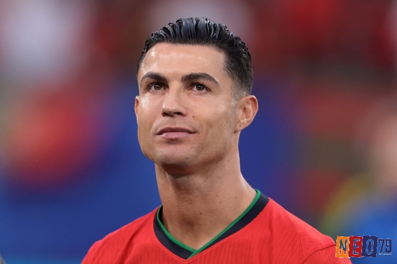 Cristiano Ronaldo nằm top 10 cầu thủ ghi bàn nhiều nhất