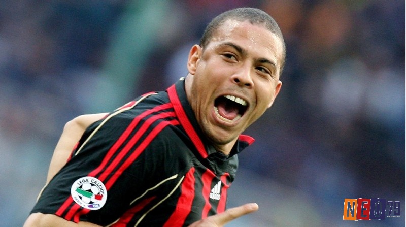 Ronaldo Nazario - Tuyển thủ trẻ nhất đoạt quả bóng vàng trong danh sách top 10 này